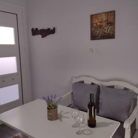 Snowbird-Late Check-Out Apartment Ierapetra  Bagian luar foto